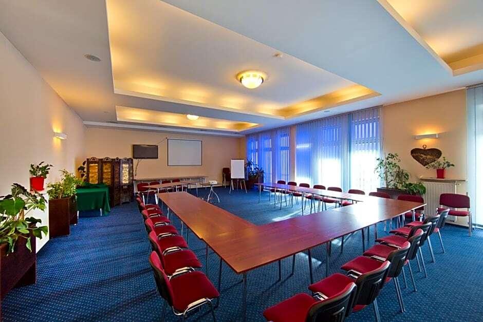 hotel image 10