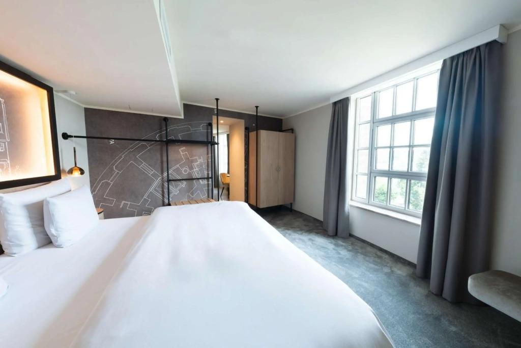 hotel image 8