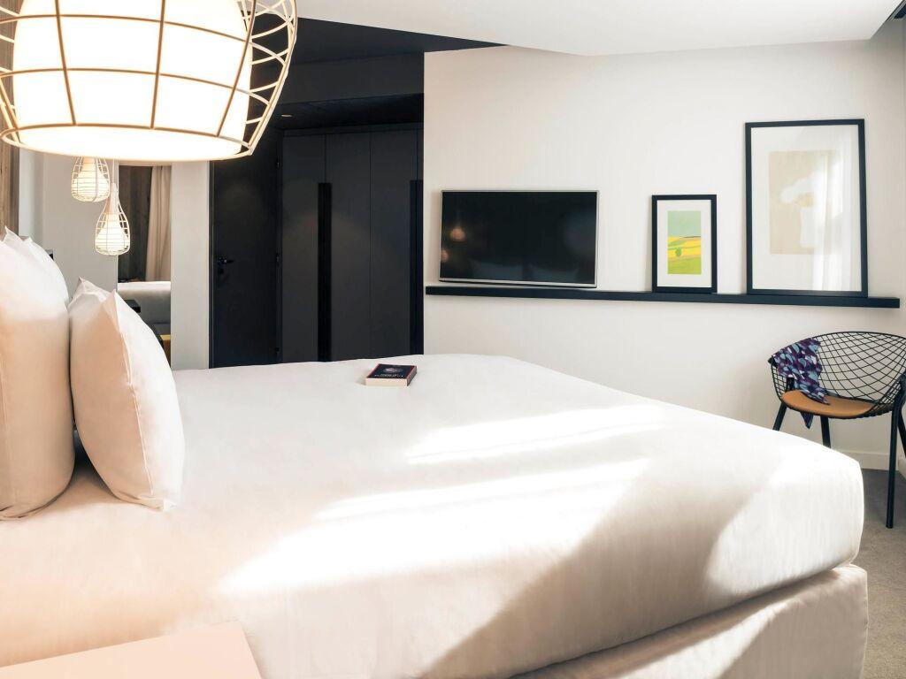 hotel image 16