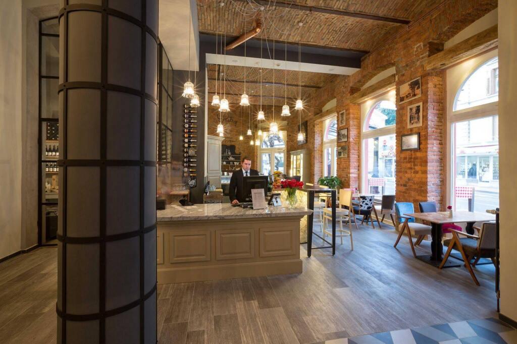 hotel image 9
