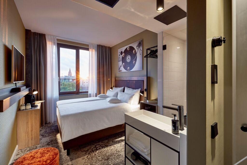 hotel image 7