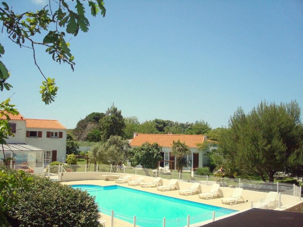 hotel image 10