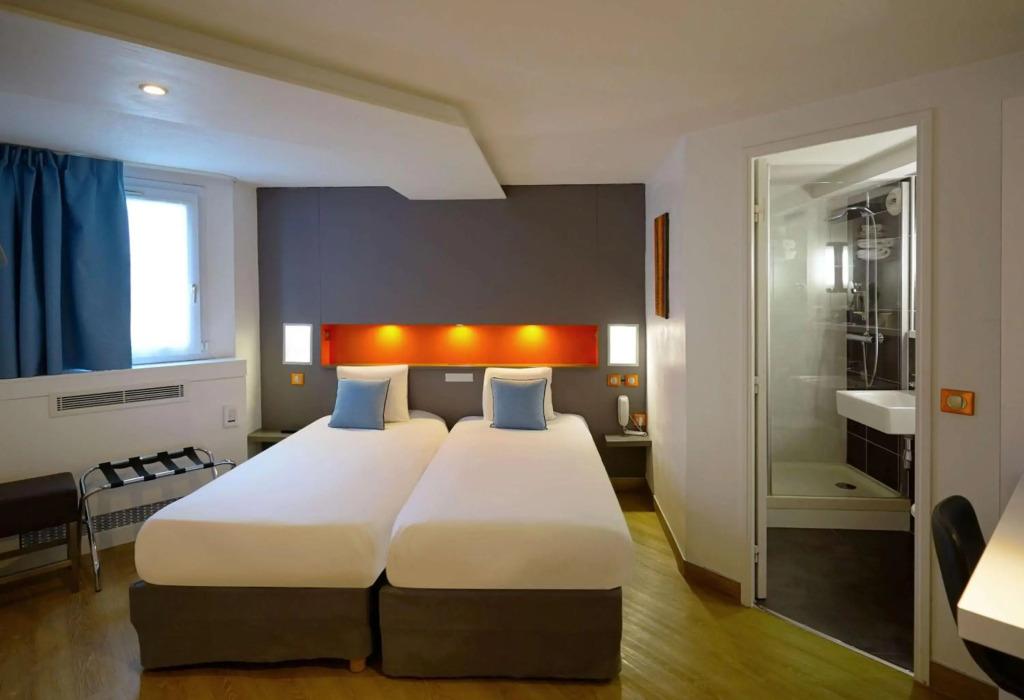 hotel image 16