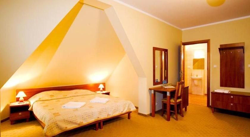 hotel image 16