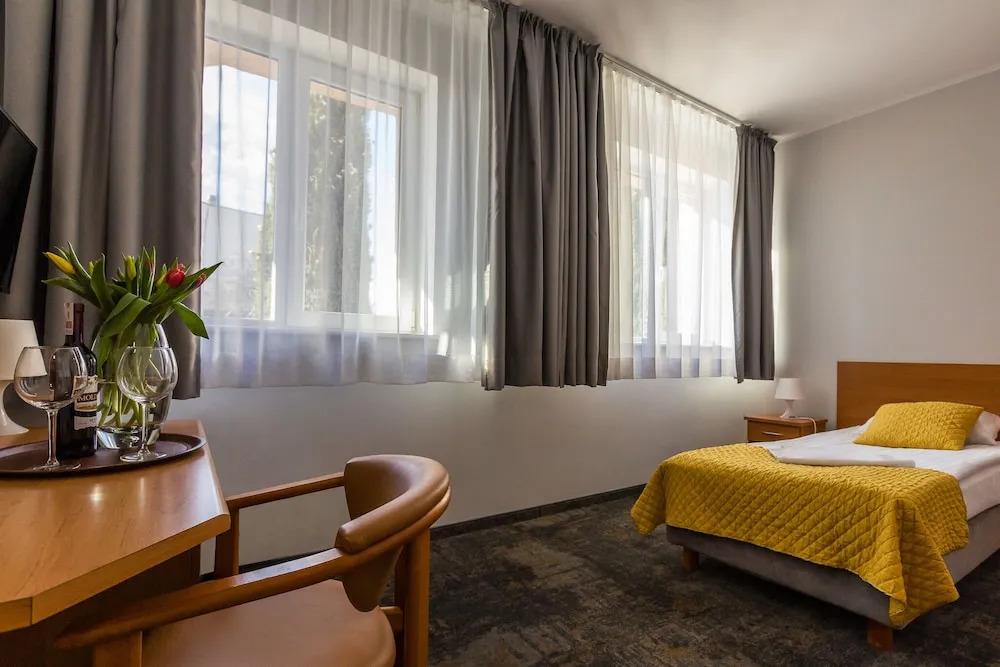 hotel image 13
