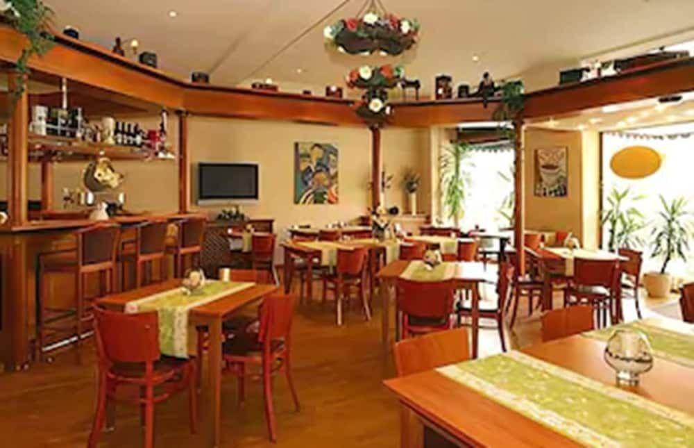 hotel image 9