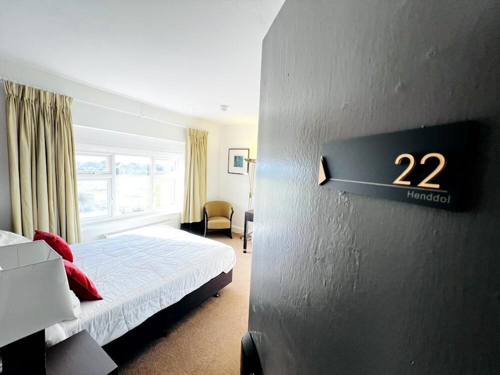 hotel image 7