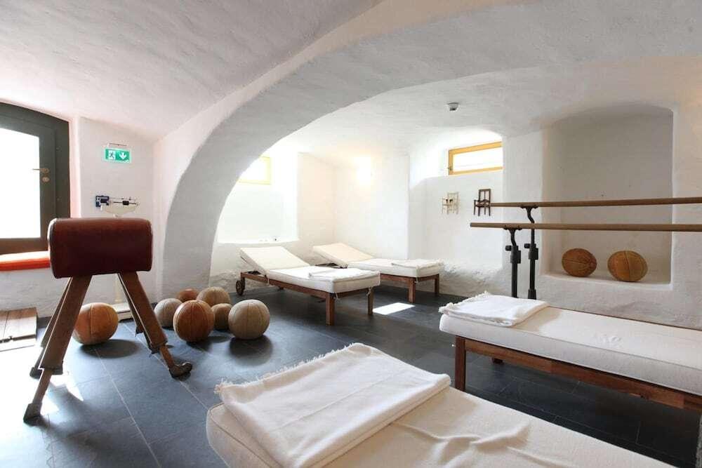 hotel image 13