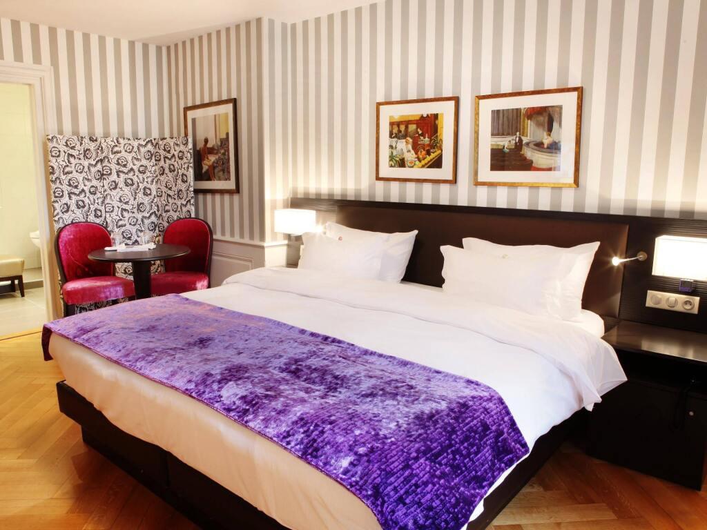hotel image 11