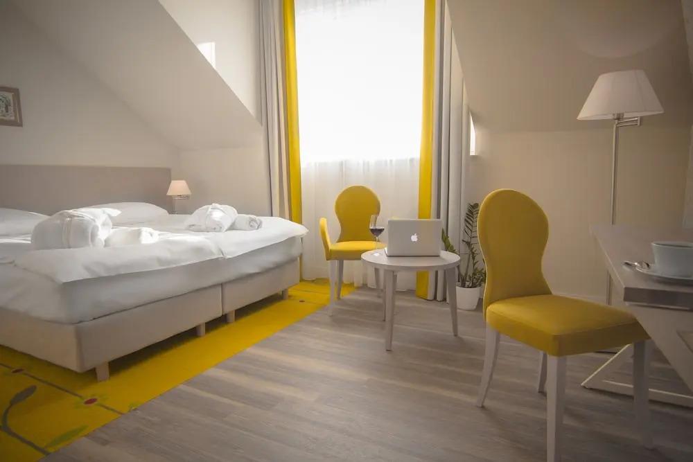 hotel image 42