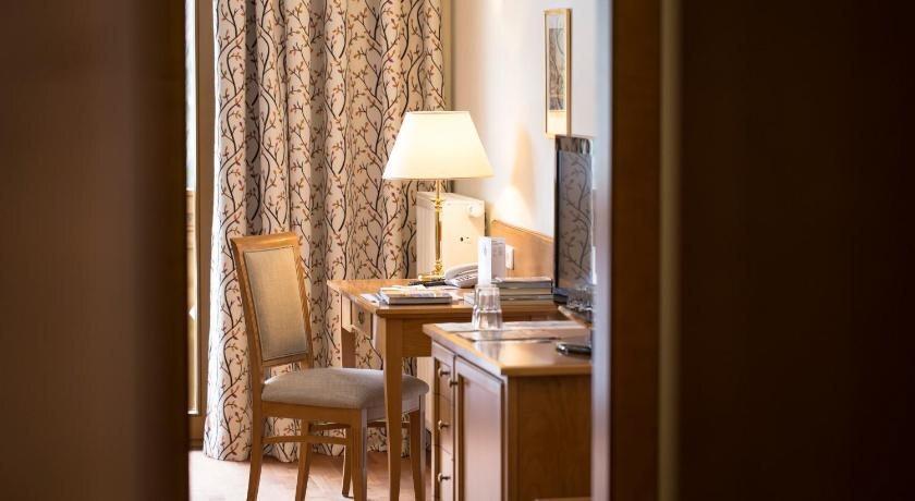 hotel image 16