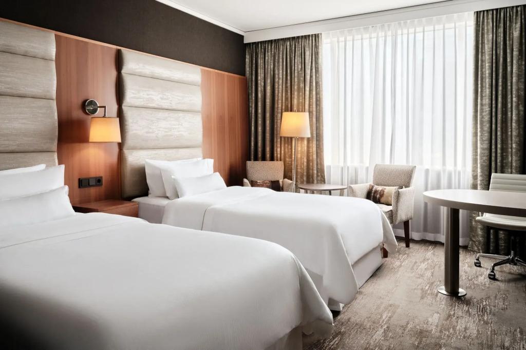 hotel image 16
