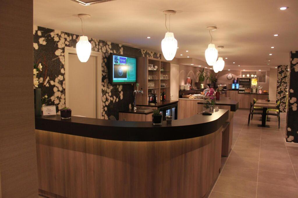 hotel image 12