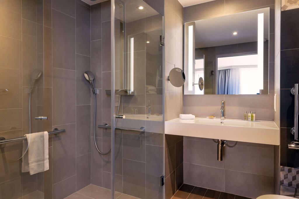 hotel image 16