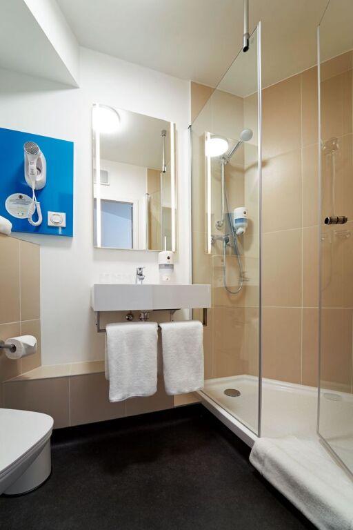 hotel image 13