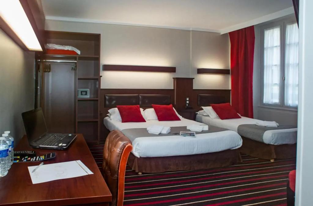 hotel image 16