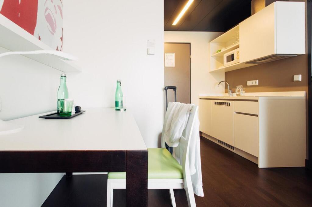hotel image 32