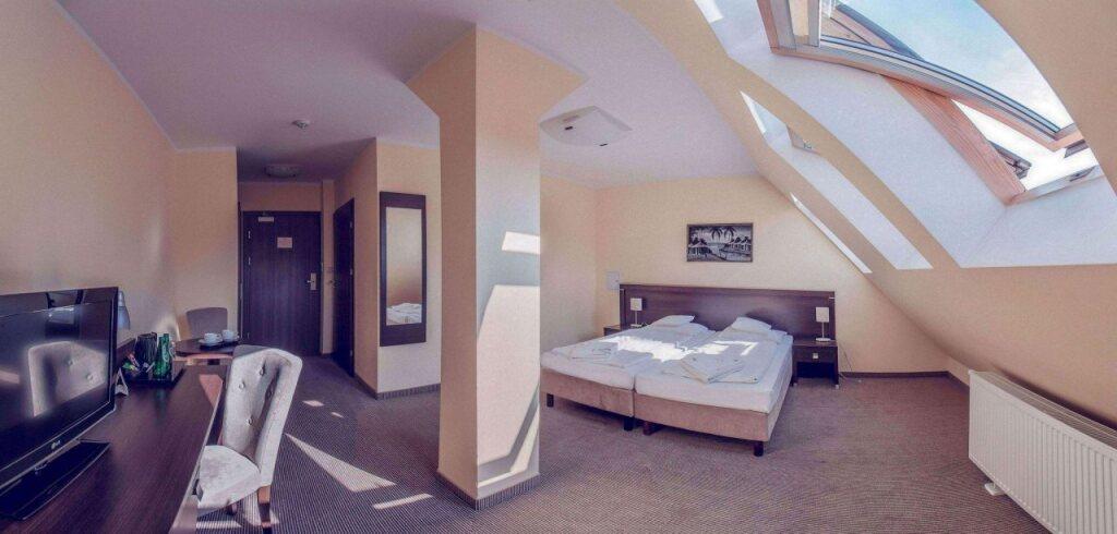 hotel image 12