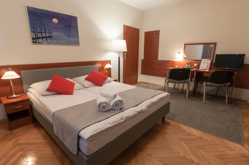 hotel image 10