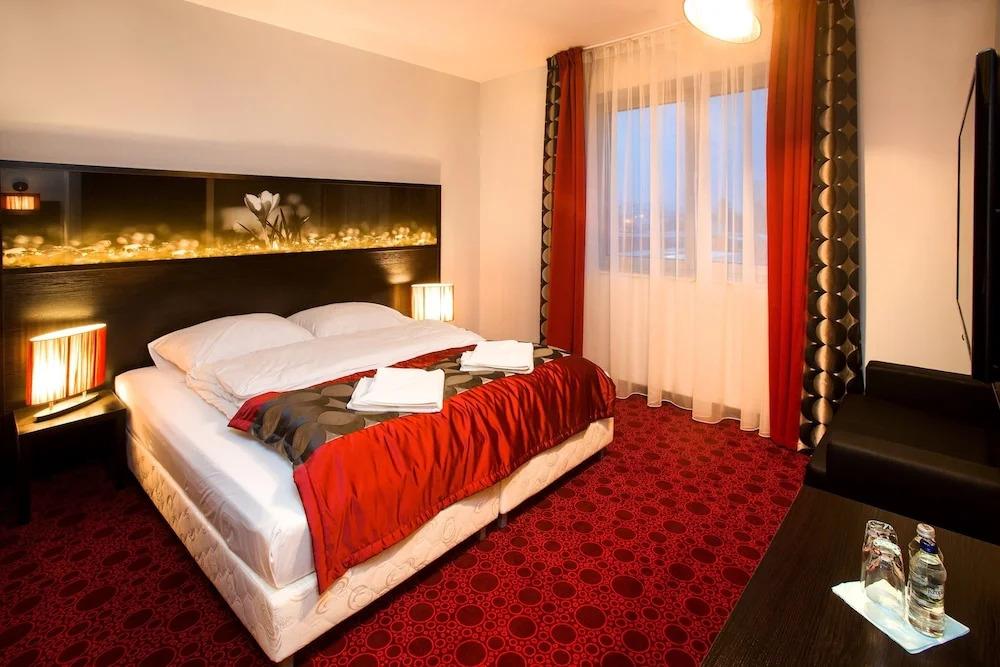 hotel image 16