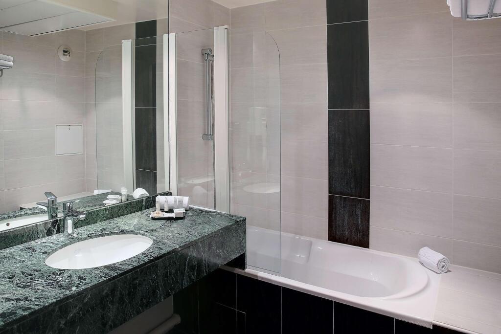 hotel image 16