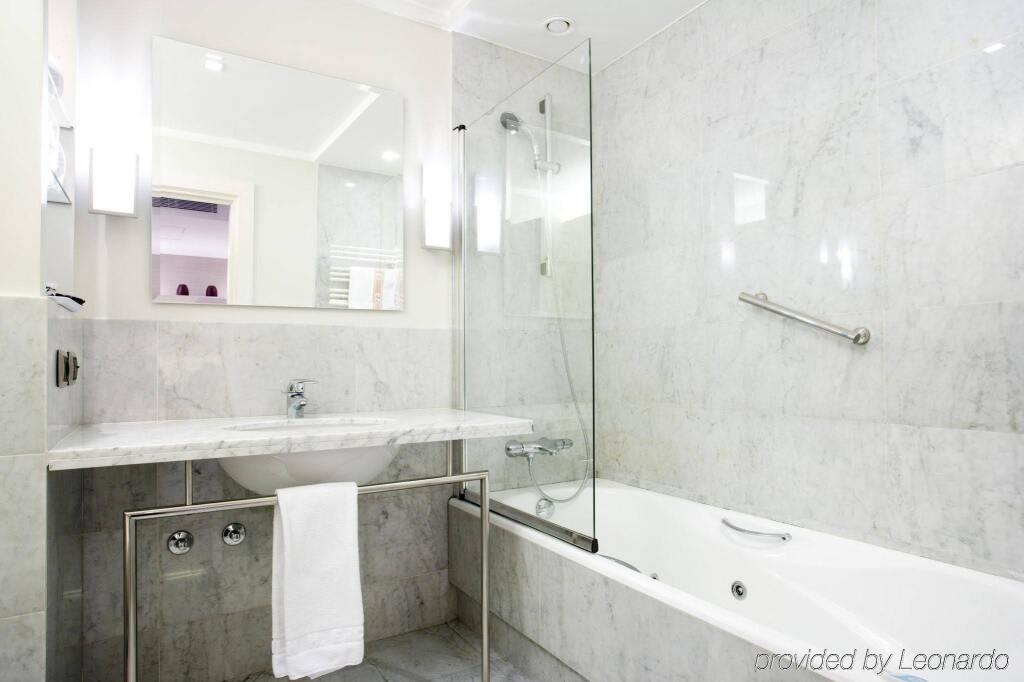 hotel image 16
