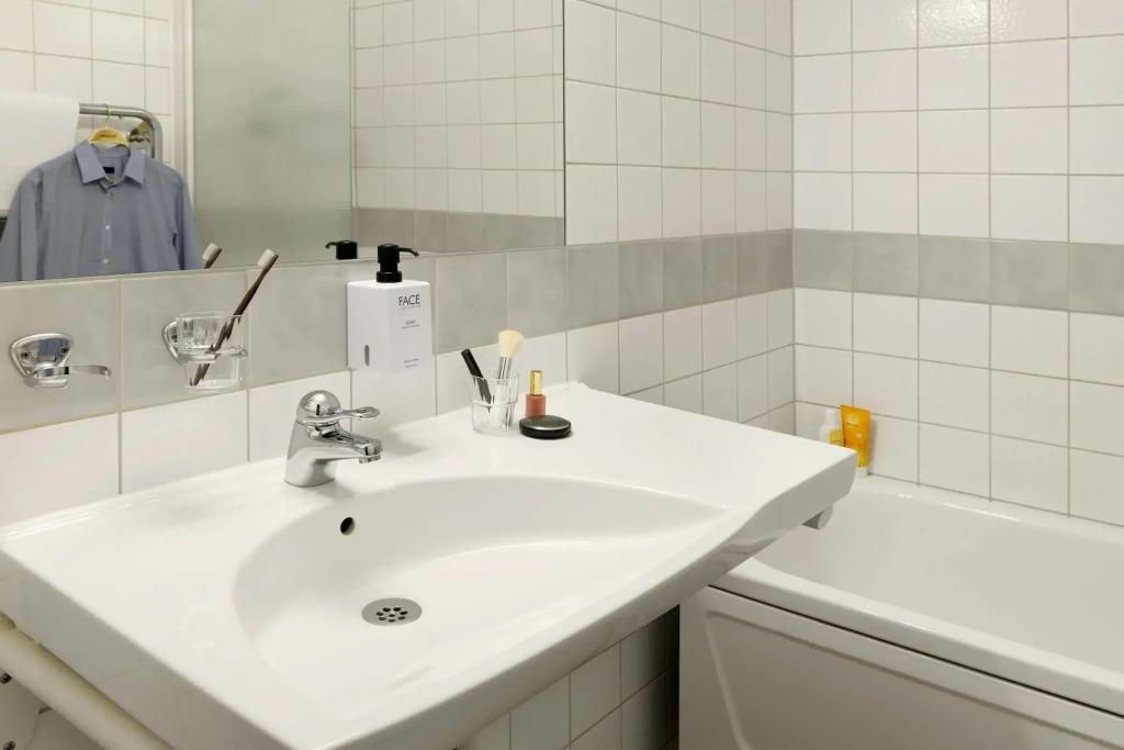 hotel image 8