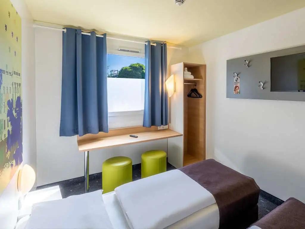 hotel image 8