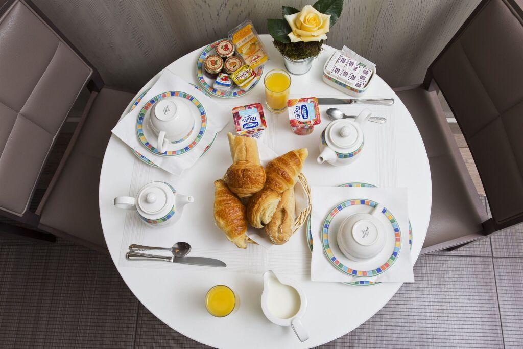 hotel image 13