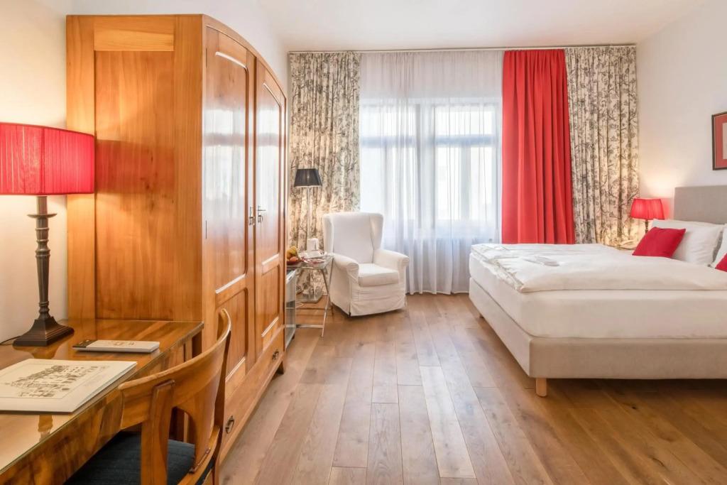 hotel image 8