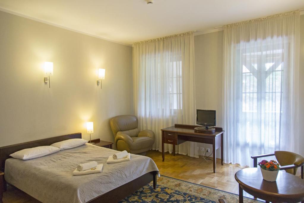 hotel image 13