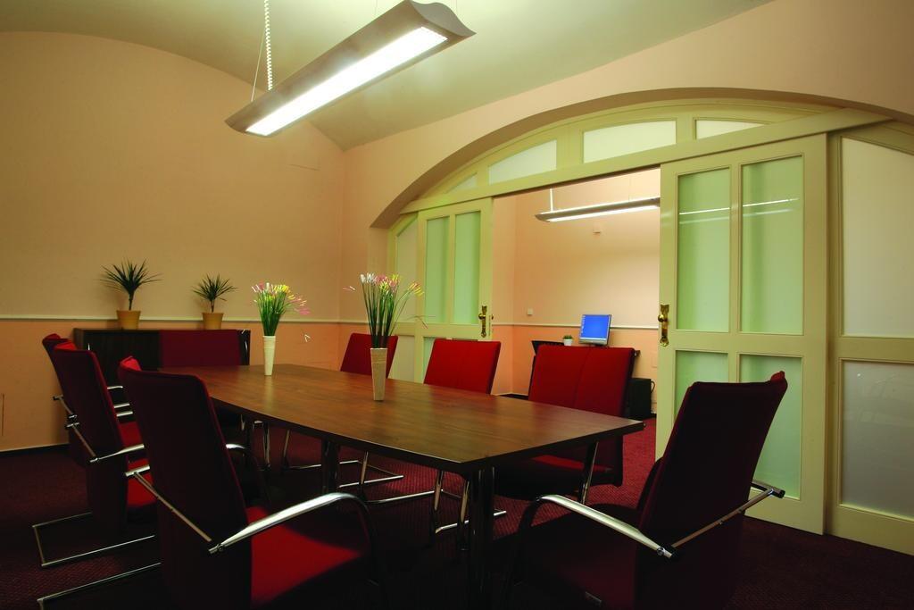 hotel image 10