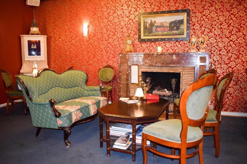 hotel image 10