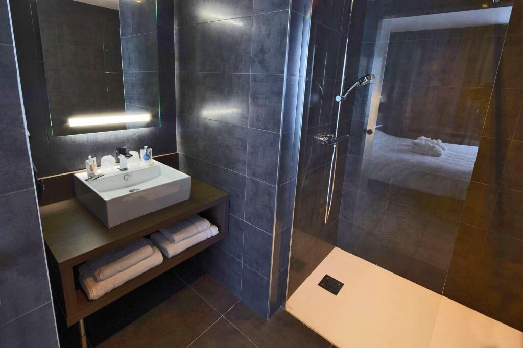 hotel image 10