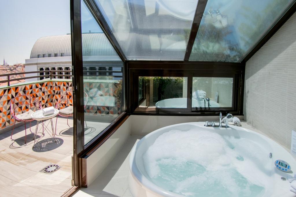 hotel image 39