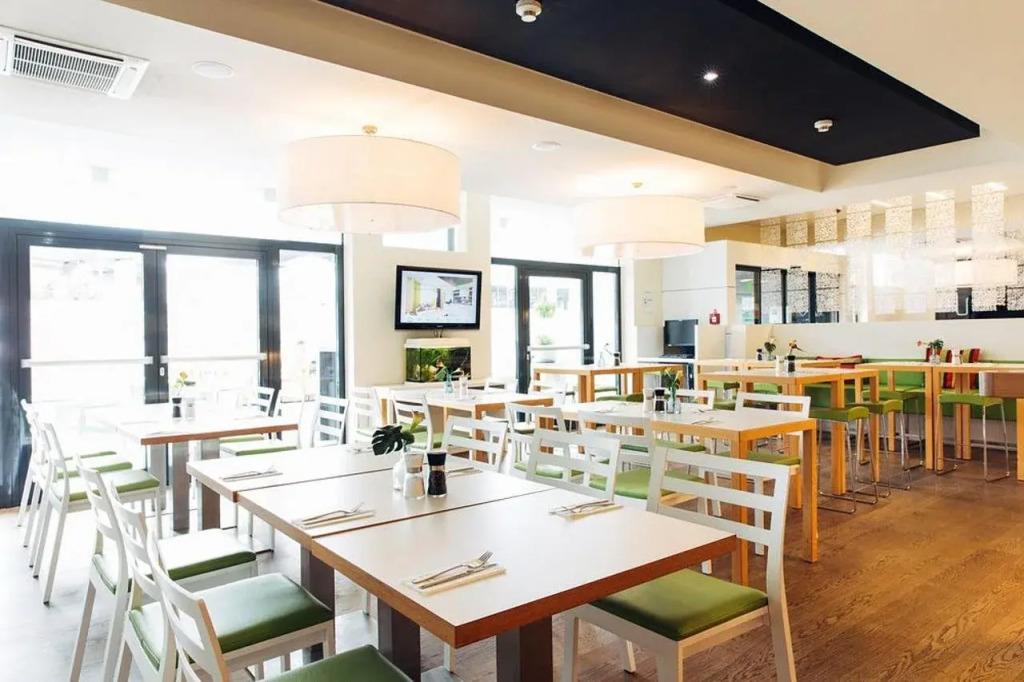 hotel image 9