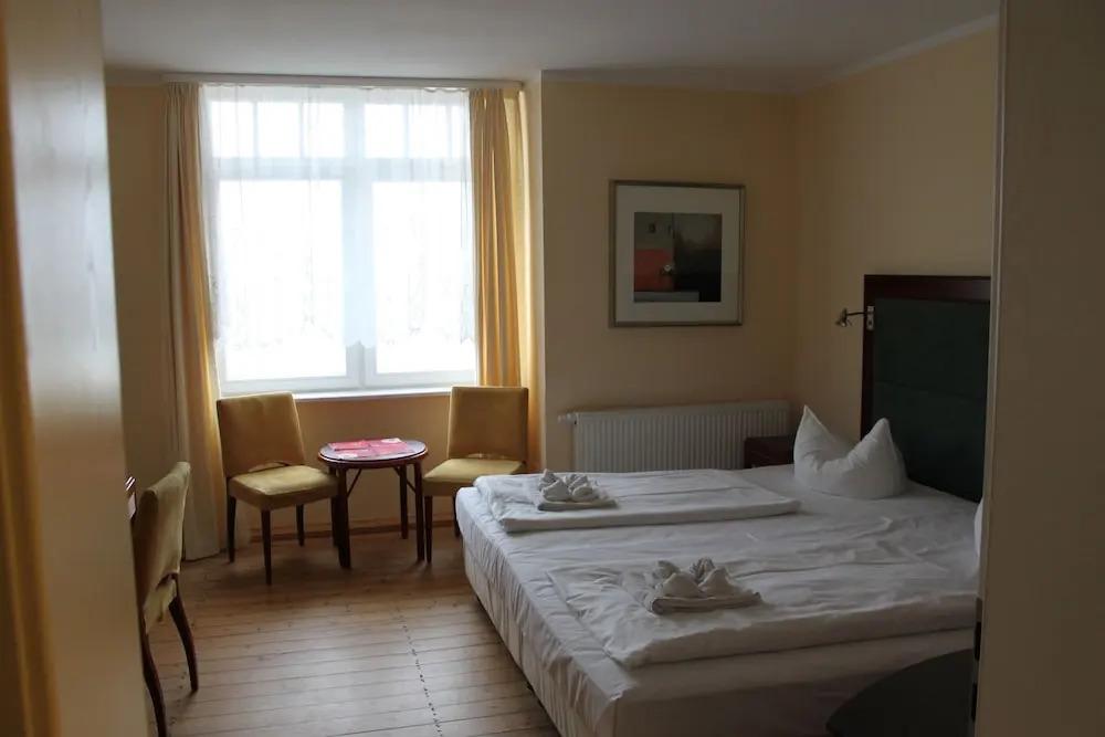 hotel image 16
