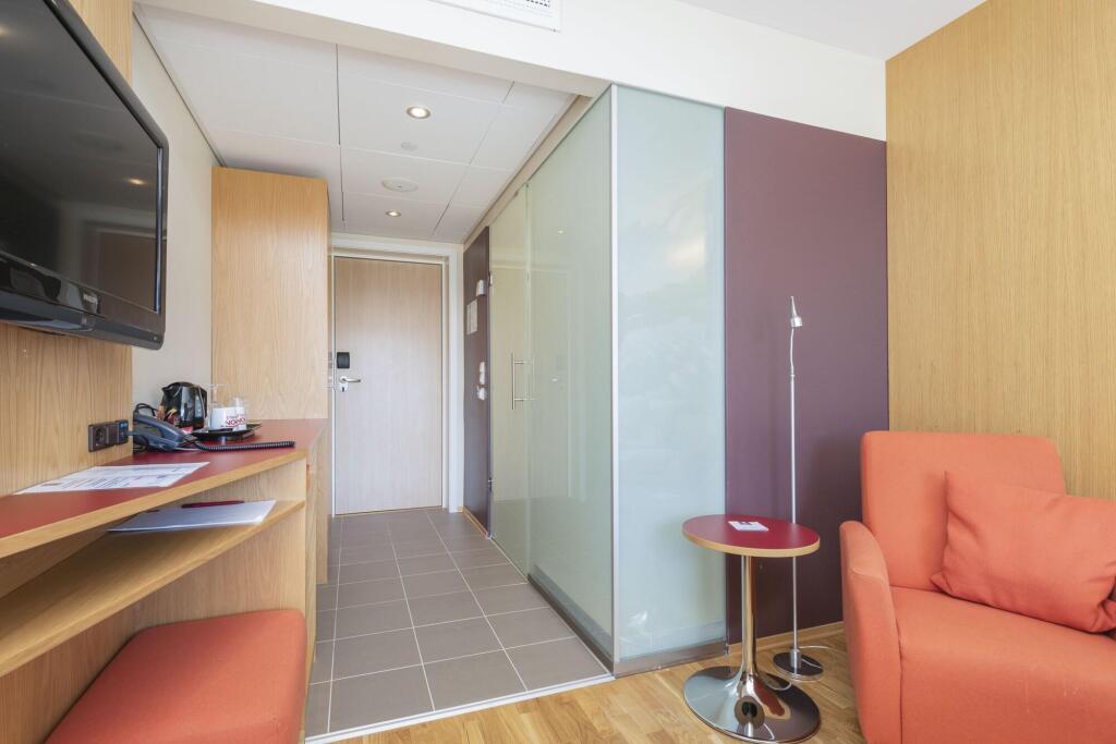 hotel image 8