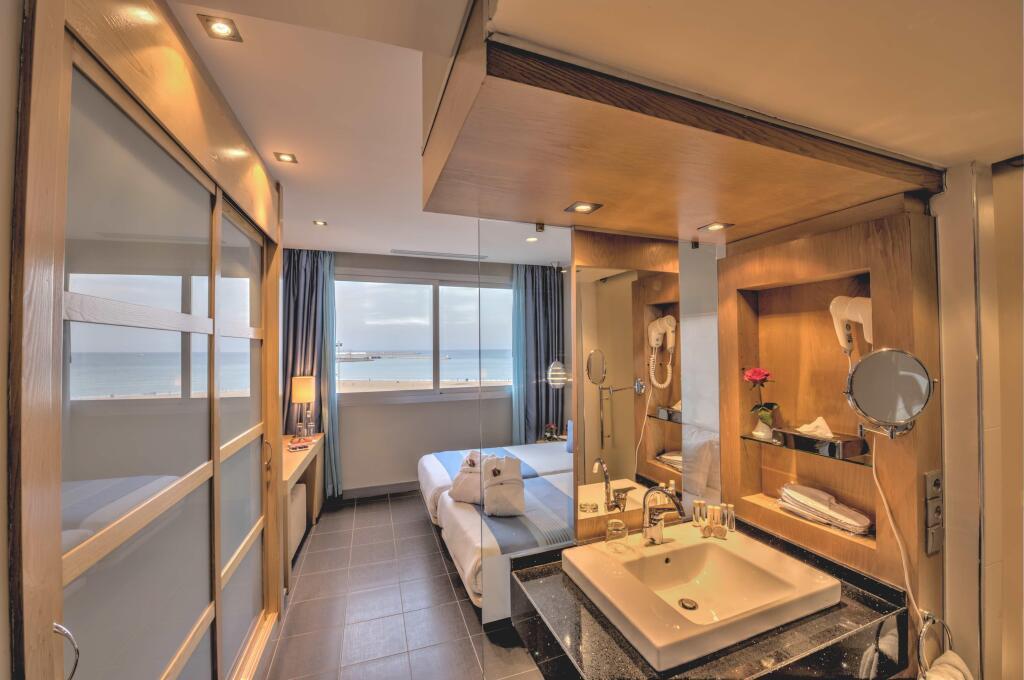 hotel image 13