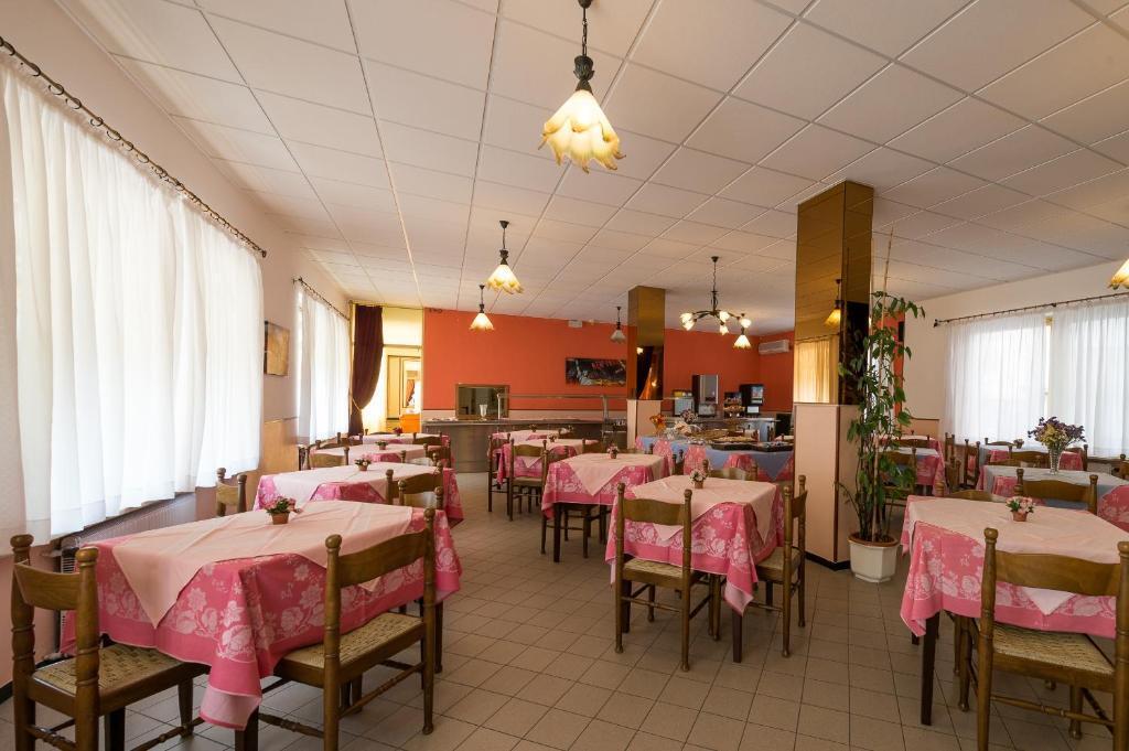 hotel image 9
