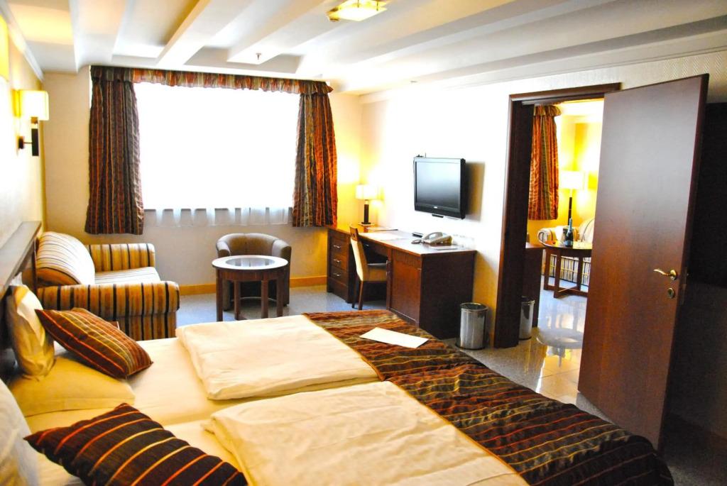 hotel image 16