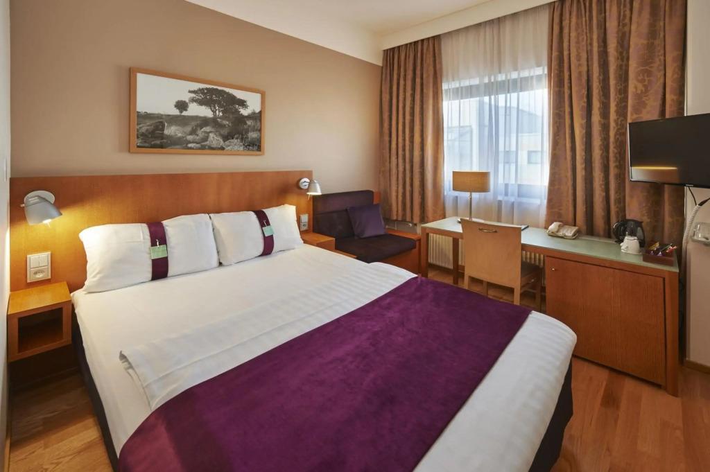 hotel image 16