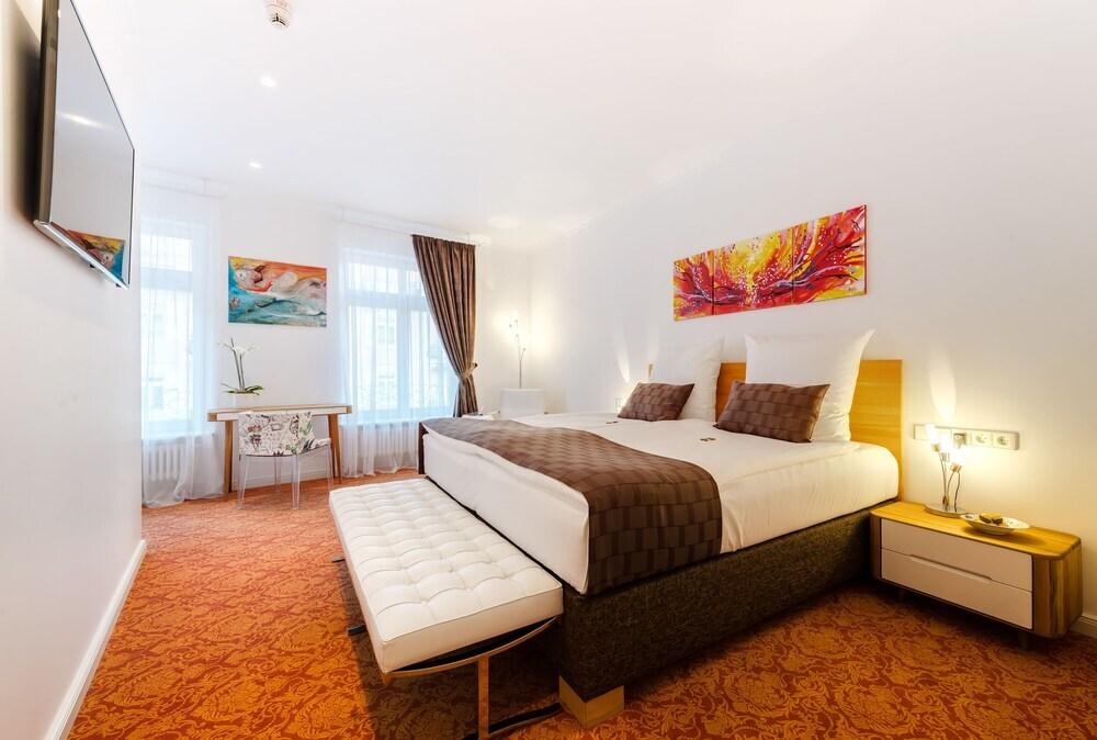 hotel image 8