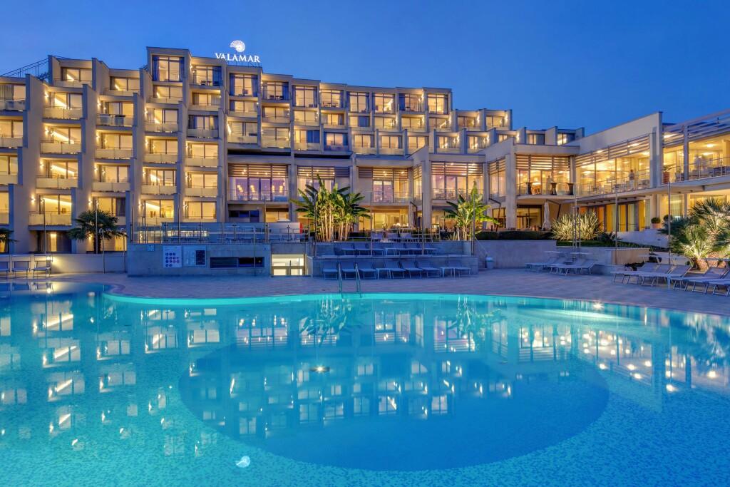 hotel image 48