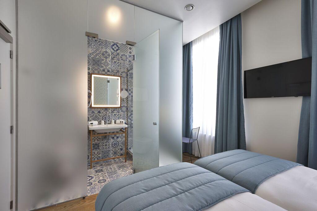 hotel image 12