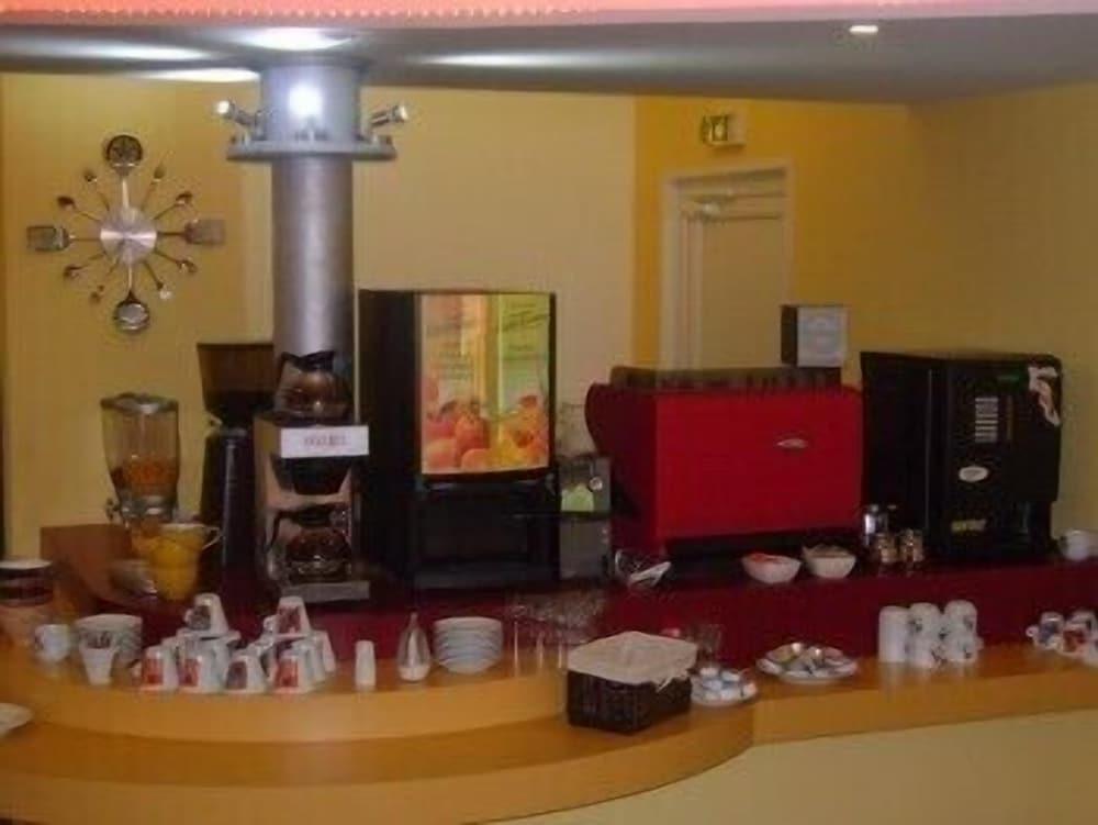 hotel image 16
