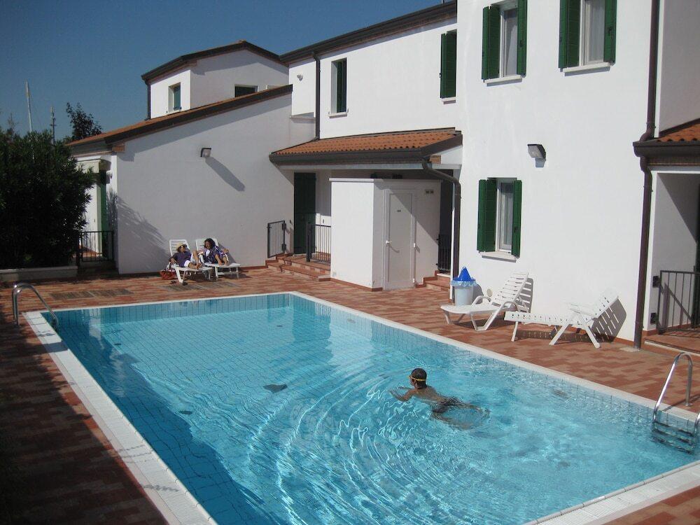hotel image 12