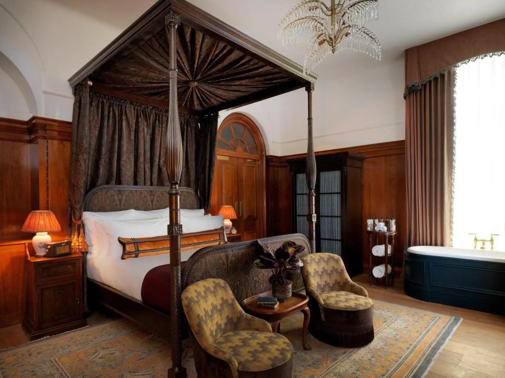 hotel image 10