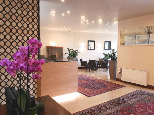 hotel image 10