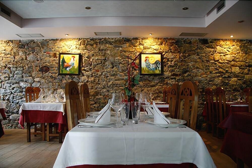 hotel image 10